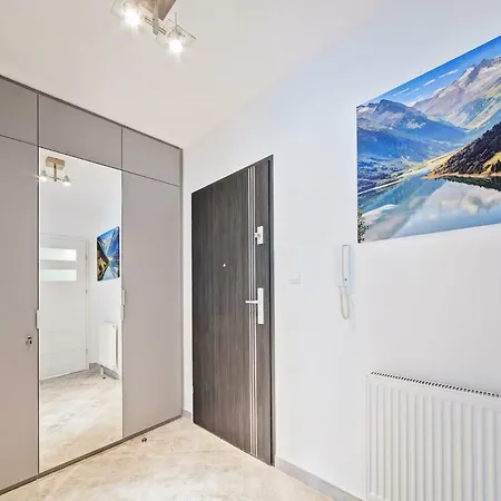 Good Time Centrum Strzelecka B * 포즈난